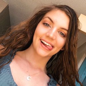 Meet your Posher, Macy